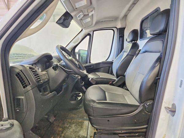 2023 RAM PROMASTER 2500 High Roof — DENT