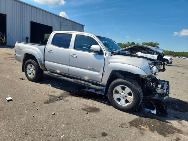 2013 TOYOTA TACOMA Delux — Passenger 3/4