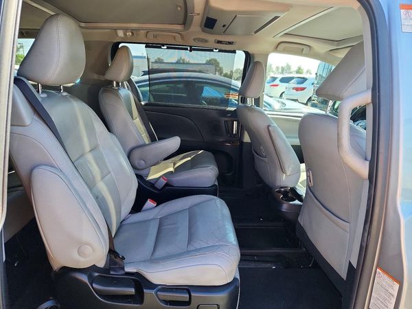 2018 TOYOTA SIENNA — PSRS