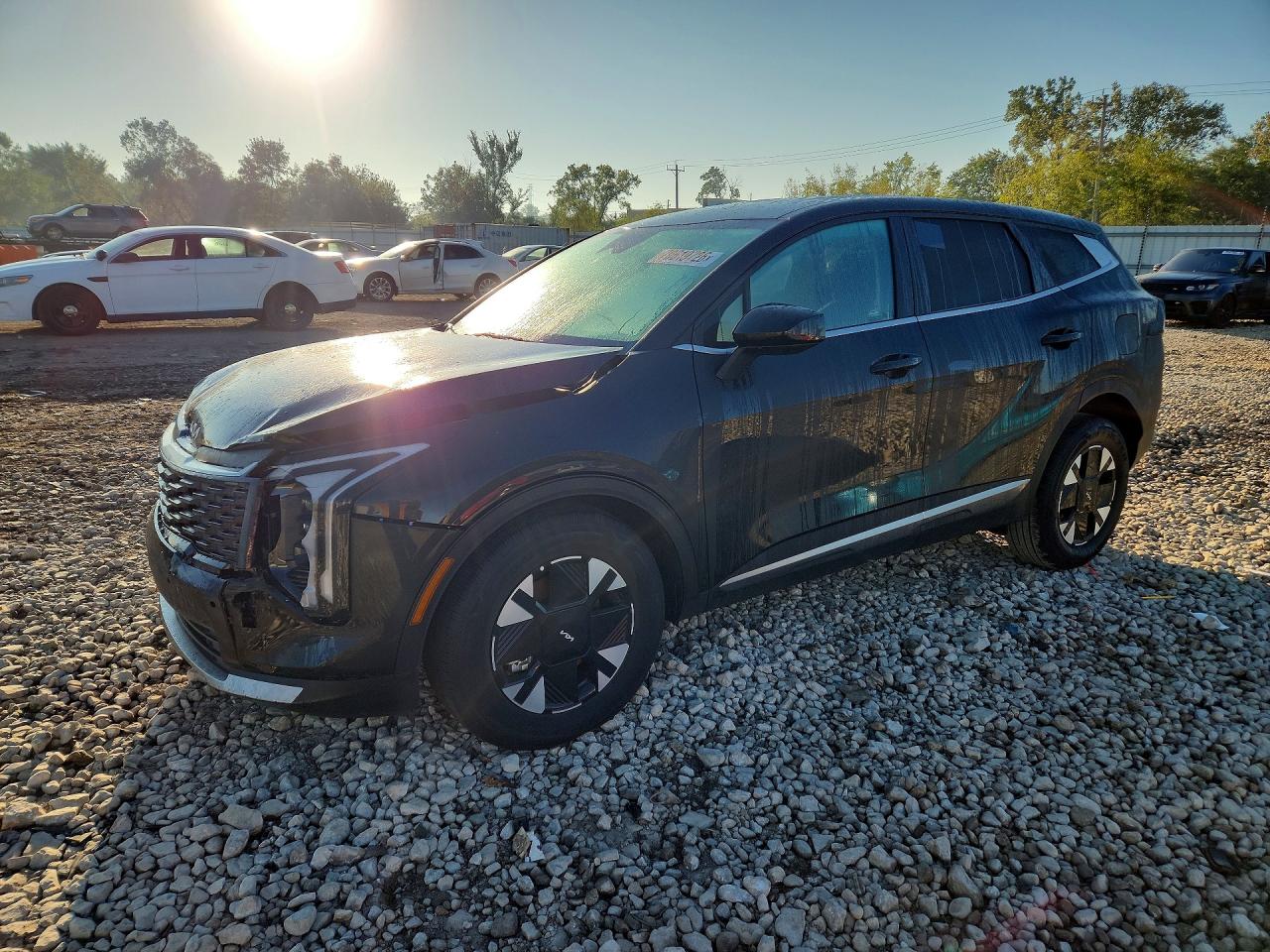 2027 KIA SPORTAGE LX, S — Front 3/4