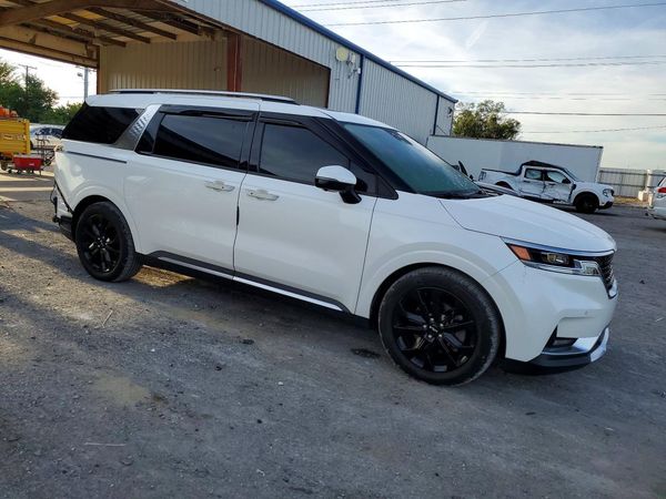 2022 KIA CARNIVAL SX, SX Prestige — Passenger 3/4