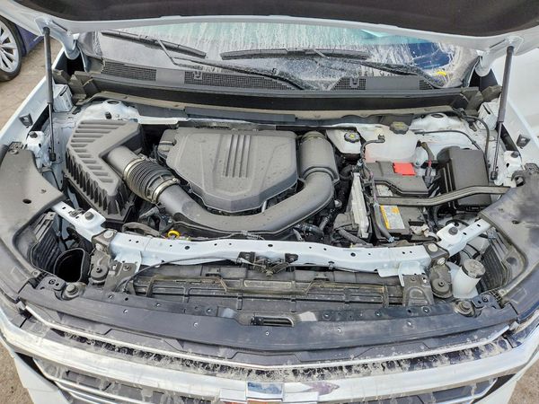 2026 CHEVROLET TRAVERSE LT — Engine bay