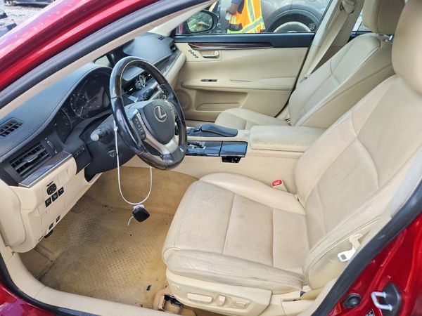2015 LEXUS ES 350 — DENT
