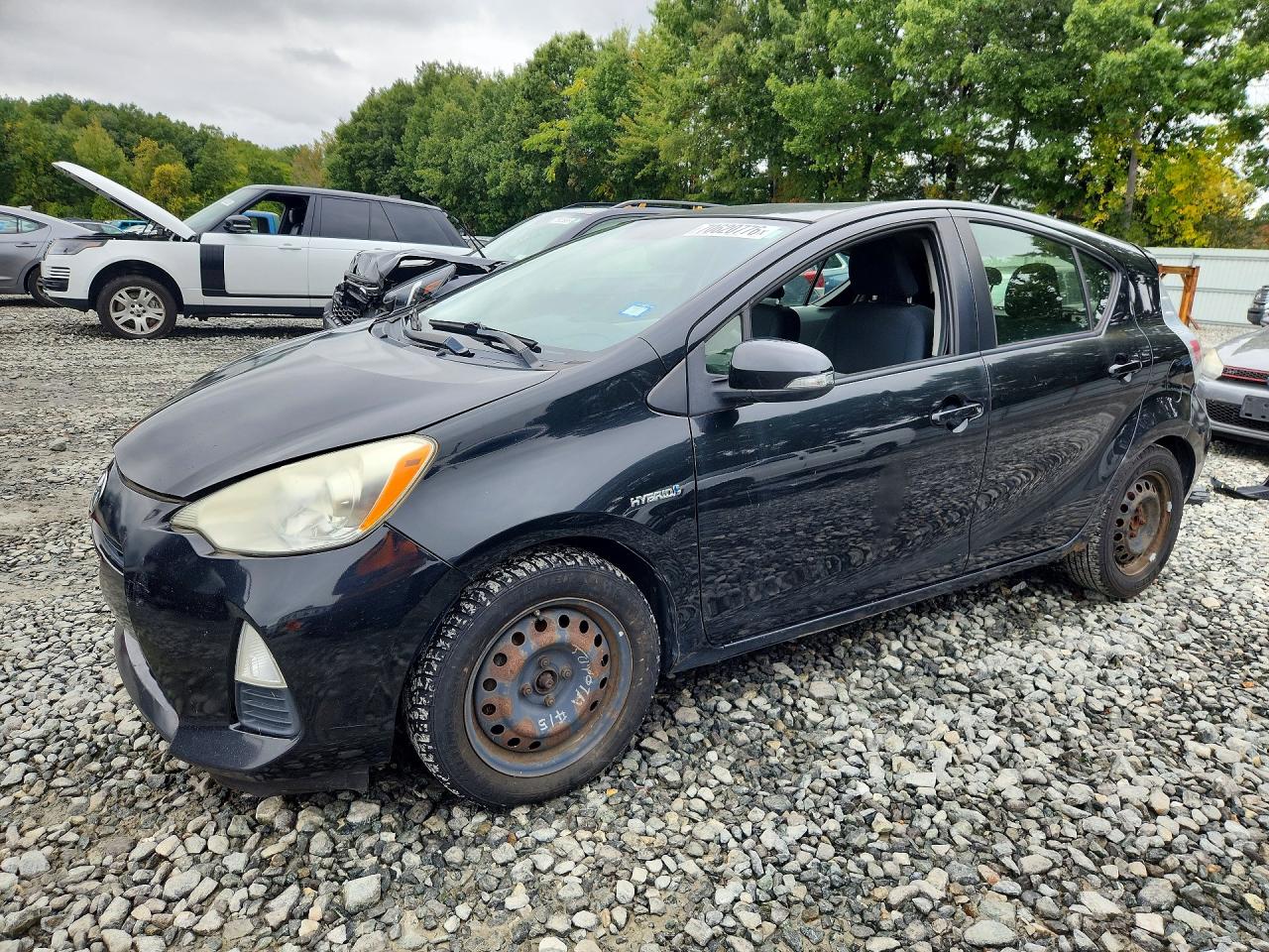 2012 TOYOTA PRIUS — Front 3/4