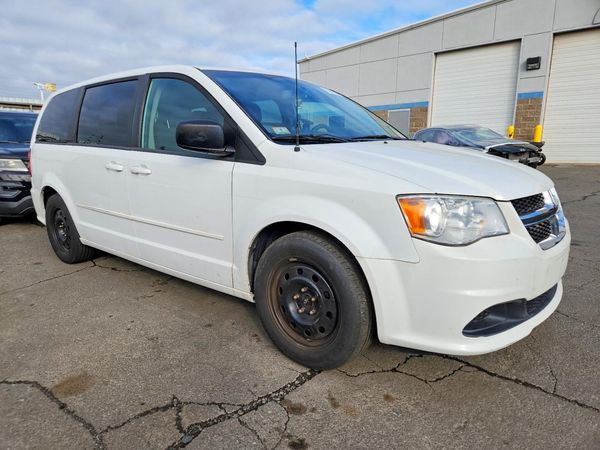 2015 DODGE GRAND CARAVAN — Passenger 3/4