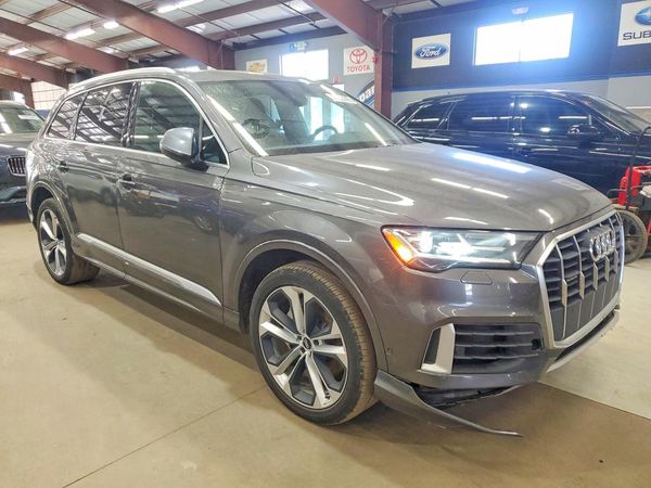 2020 AUDI Q7 — Passenger 3/4