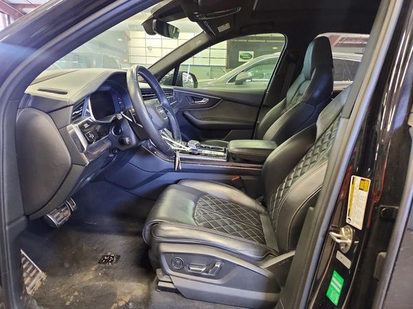 2020 AUDI SQ7 — DENT