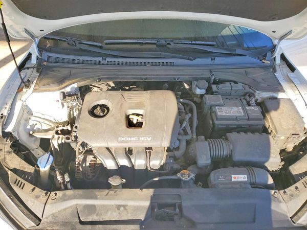 2019 HYUNDAI VELOSTER 2.0L and 2.0L Premium — Engine bay