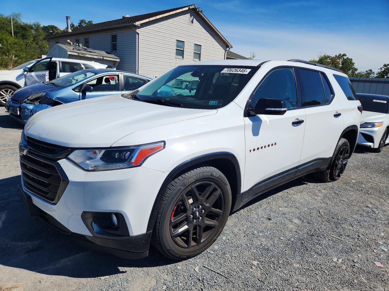 2018 CHEVROLET TRAVERSE Premier — Front 3/4
