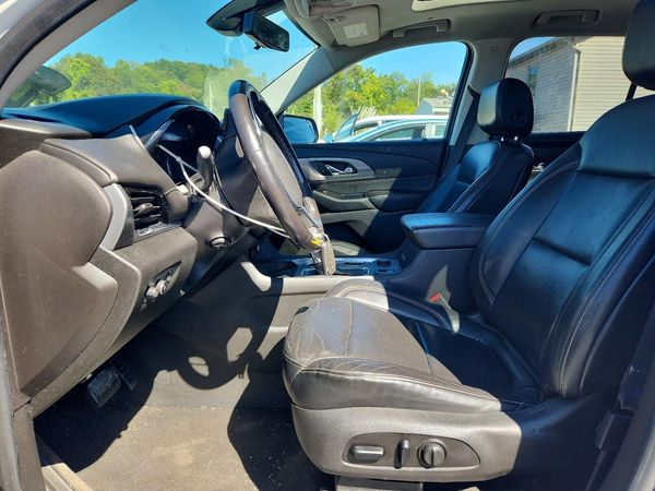 2018 CHEVROLET TRAVERSE Premier — DENT