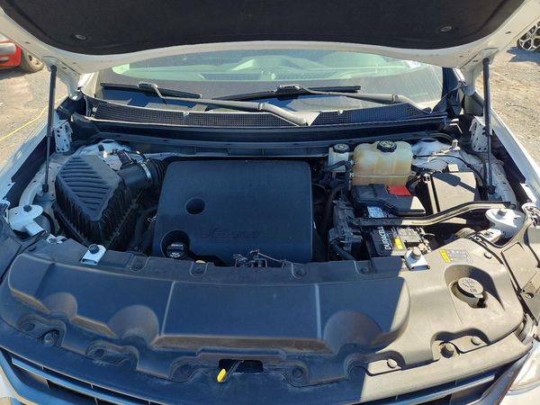 2018 CHEVROLET TRAVERSE Premier — Engine bay