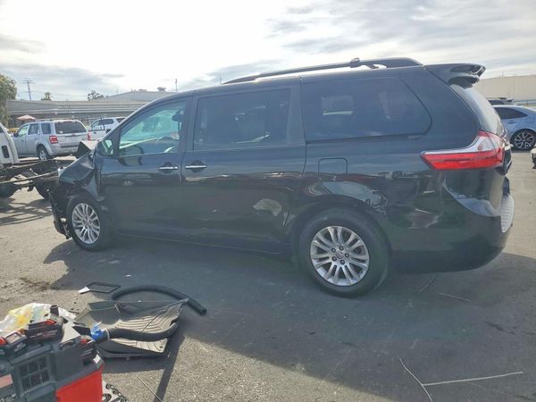 2017 TOYOTA SIENNA — DSRA