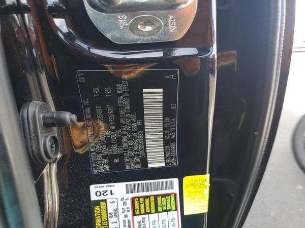 2017 TOYOTA SIENNA — VINS