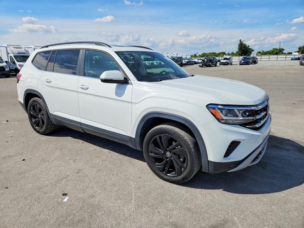 2022 VOLKSWAGEN ATLAS SE w/ Tech — Passenger 3/4