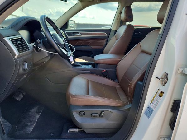 2022 VOLKSWAGEN ATLAS SE w/ Tech — DENT
