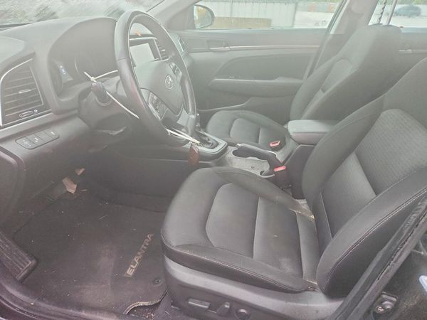 2017 HYUNDAI ELANTRA — DENT