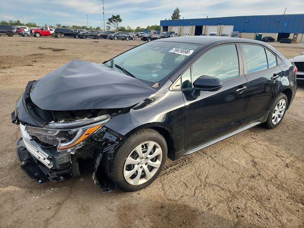 2026 TOYOTA COROLLA LE — Front 3/4