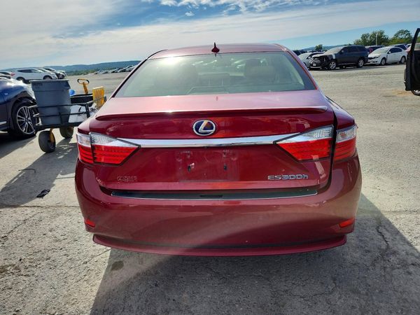 2013 LEXUS ES 300h — DIRR