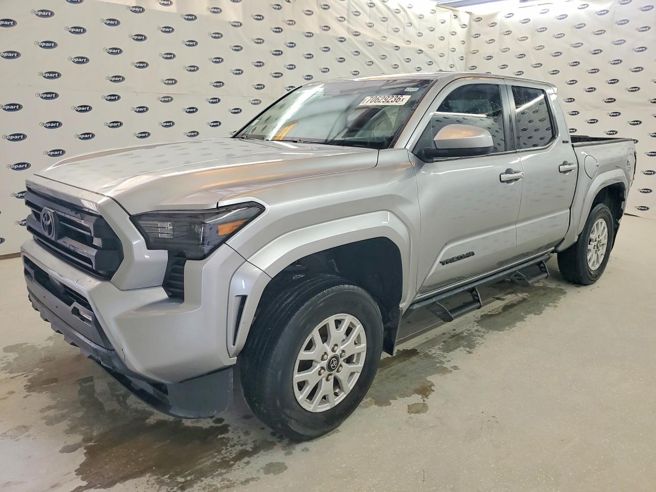 2024 TOYOTA TACOMA — Front 3/4