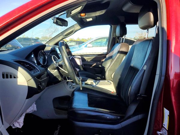 2015 DODGE GRAND CARAVAN SE — DENT