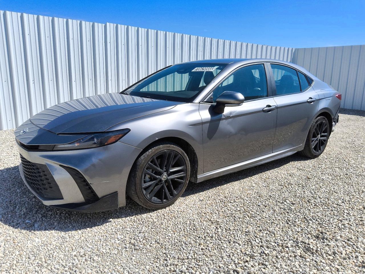 2025 TOYOTA CAMRY — Front 3/4