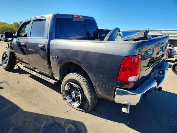 2016 RAM 1500 SLT — DSRA