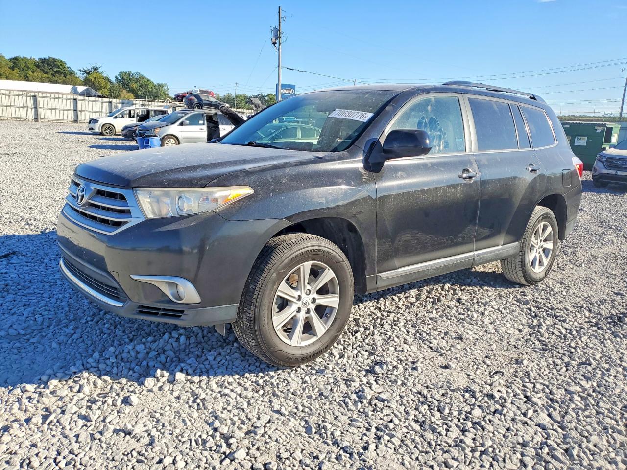 2013 TOYOTA HIGHLANDER Base/Hybrid — Front 3/4