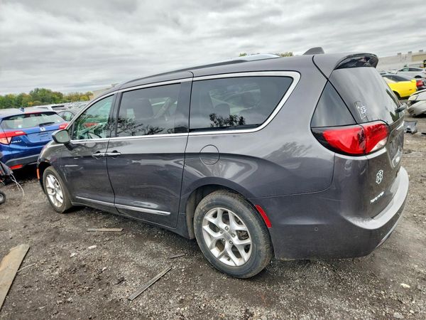 2018 CHRYSLER PACIFICA Touring L Plus — DSRA