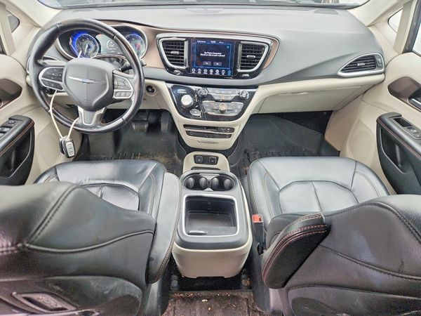 2018 CHRYSLER PACIFICA Touring L Plus — CKPT
