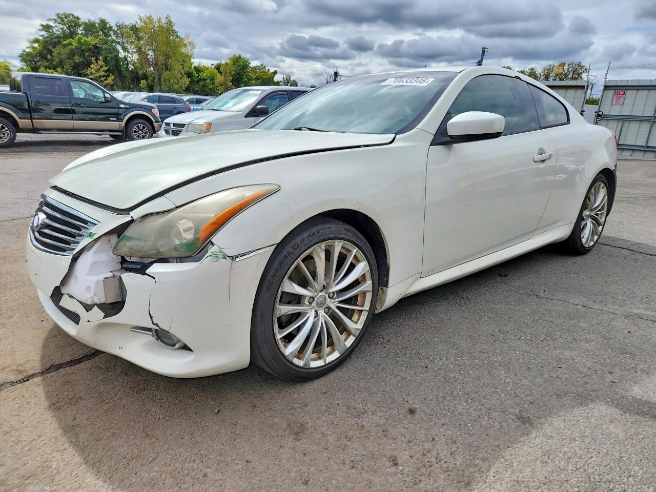 2013 INFINITI G37 COUPE — Front 3/4
