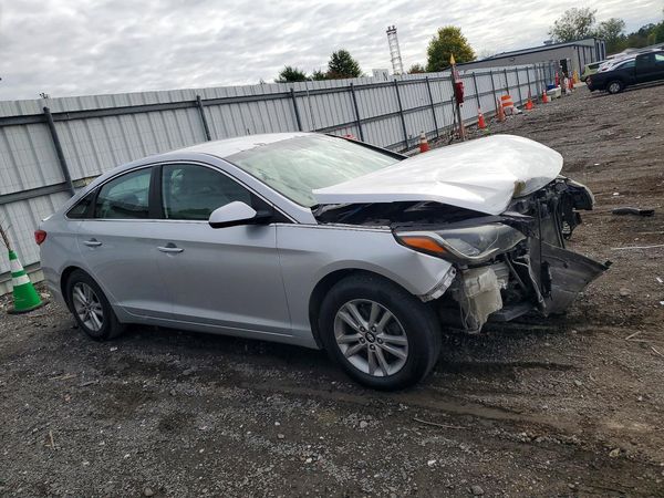 2017 HYUNDAI SONATA SE, Eco — Passenger 3/4