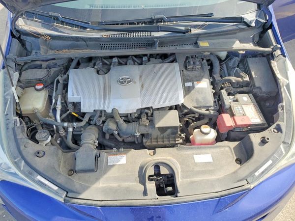 2016 TOYOTA PRIUS One/Two — Engine bay