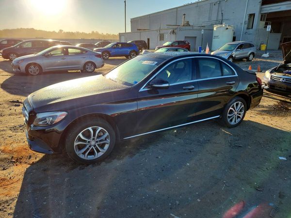 2015 MERCEDES-BENZ C 4-MATIC — Front 3/4