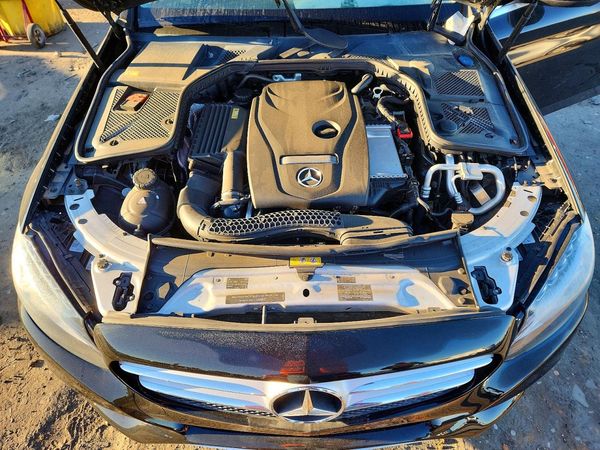 2015 MERCEDES-BENZ C 4-MATIC — Engine bay
