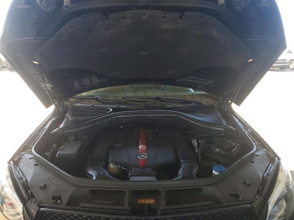 2019 MERCEDES-BENZ GLE COUPE AMG GLE43 — Engine bay