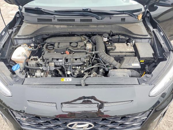 2022 HYUNDAI KONA — Engine bay