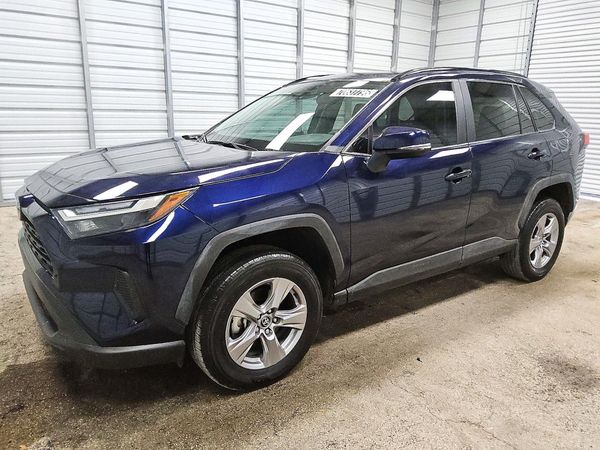 2025 TOYOTA RAV4 — Front 3/4