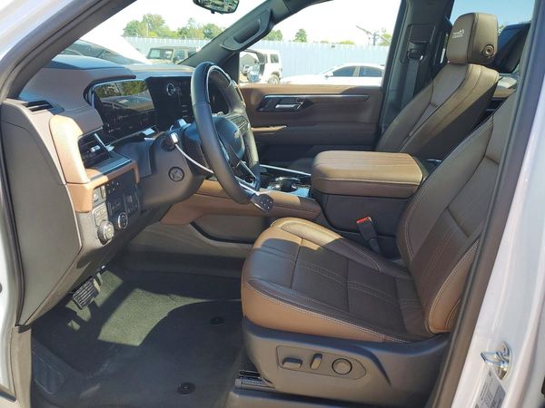 2026 CHEVROLET TAHOE High Country — DENT