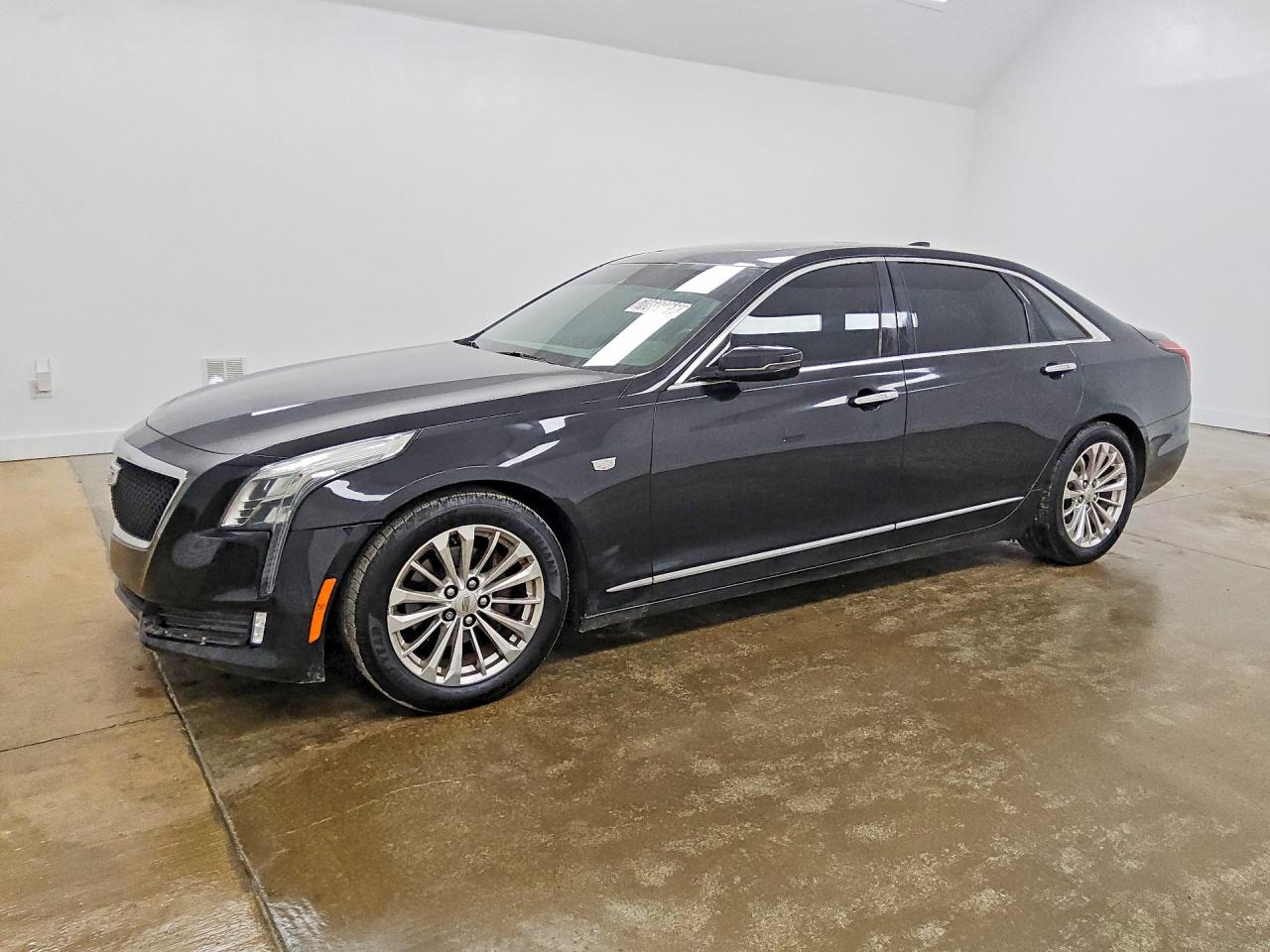2017 CADILLAC CT6 Luxury — Front 3/4