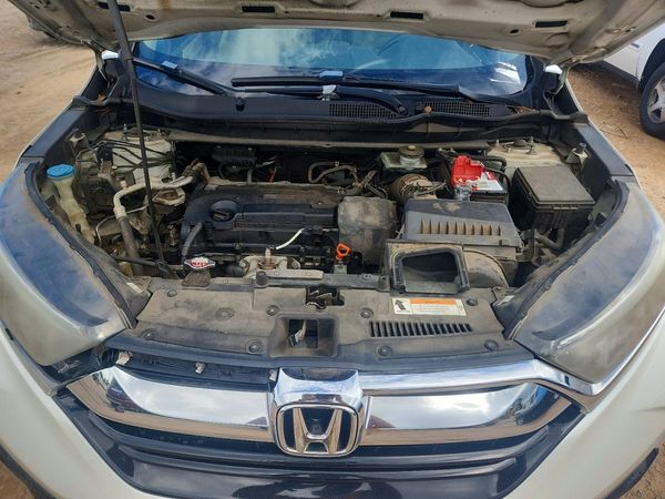 2018 HONDA CRV LX — Engine bay