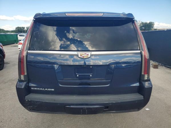 2020 CADILLAC ESCALADE ESV Luxury — DIRR