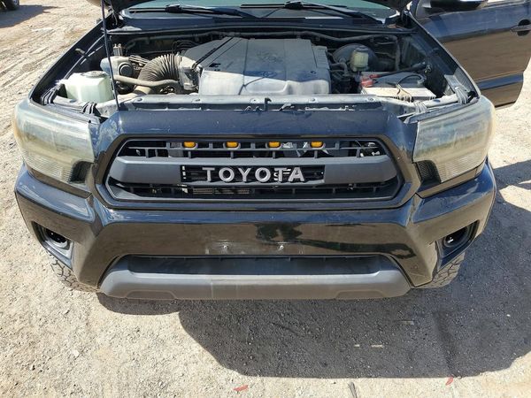 2015 TOYOTA TACOMA Delux Grade — Engine bay