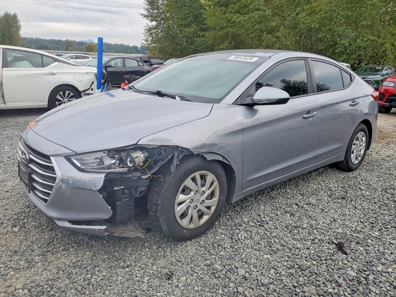 2017 HYUNDAI ELANTRA SE Base — Front 3/4