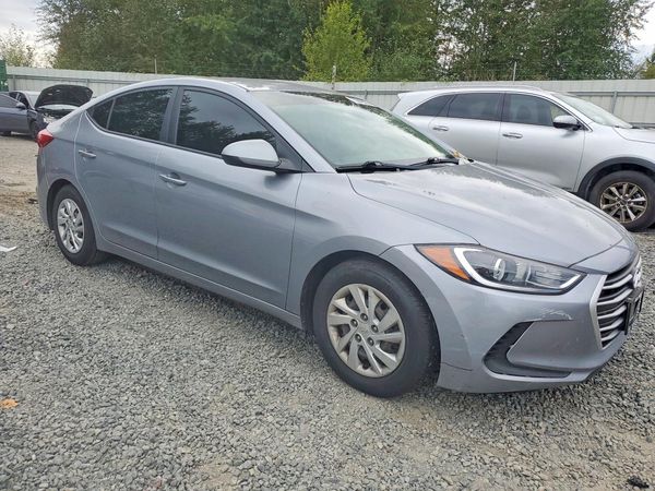 2017 HYUNDAI ELANTRA SE Base — Passenger 3/4