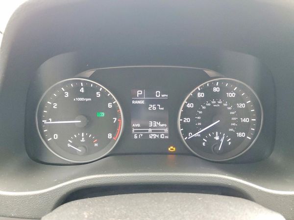 2017 HYUNDAI ELANTRA SE Base — ODOM