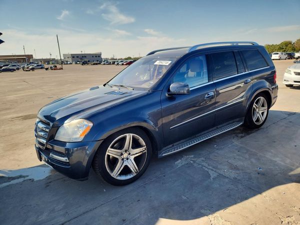 2012 MERCEDES-BENZ GL GL550 4-MATIC — Front 3/4