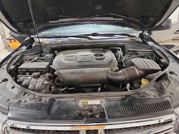 2016 DODGE DURANGO SXT — Engine bay