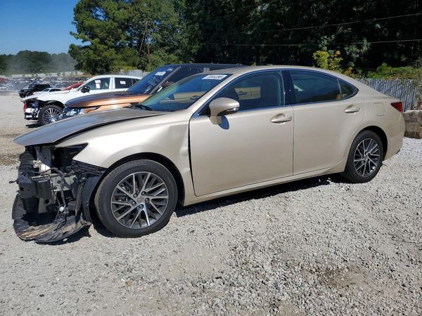 2016 LEXUS ES — DSFA — Front 3/4