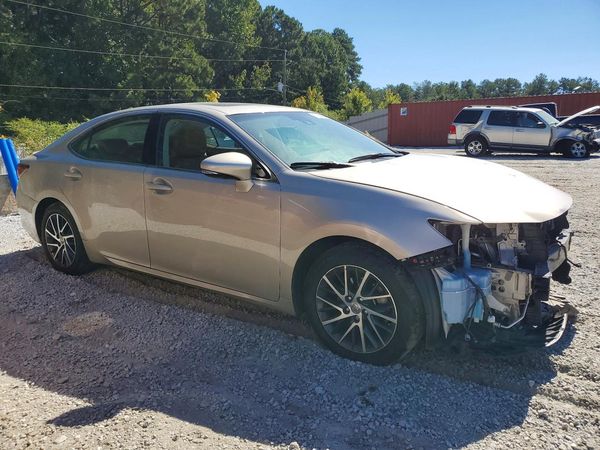 2016 LEXUS ES 350 — Passenger 3/4
