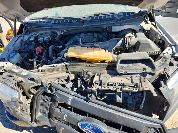 2017 FORD F150 Regular Cab — Engine bay